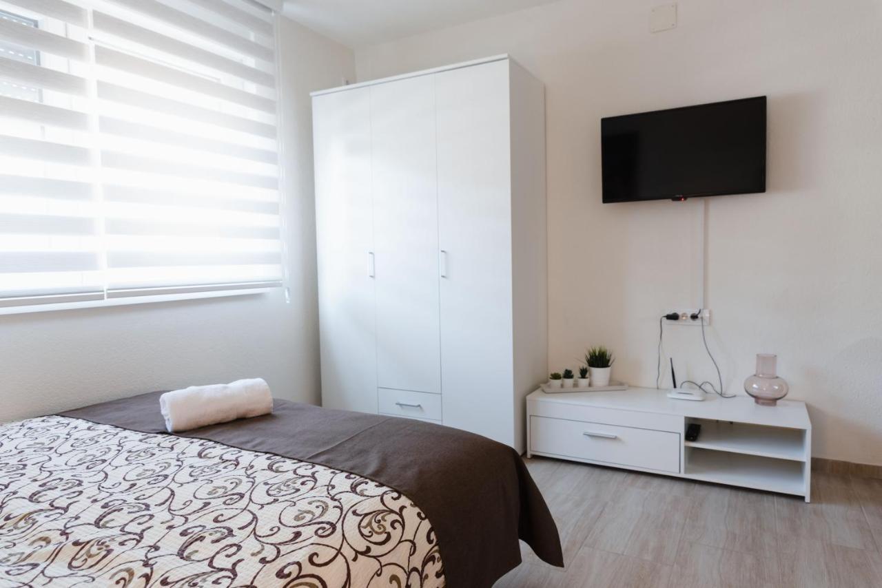 Apartmani Centar Lux New Zrenjanin Ngoại thất bức ảnh