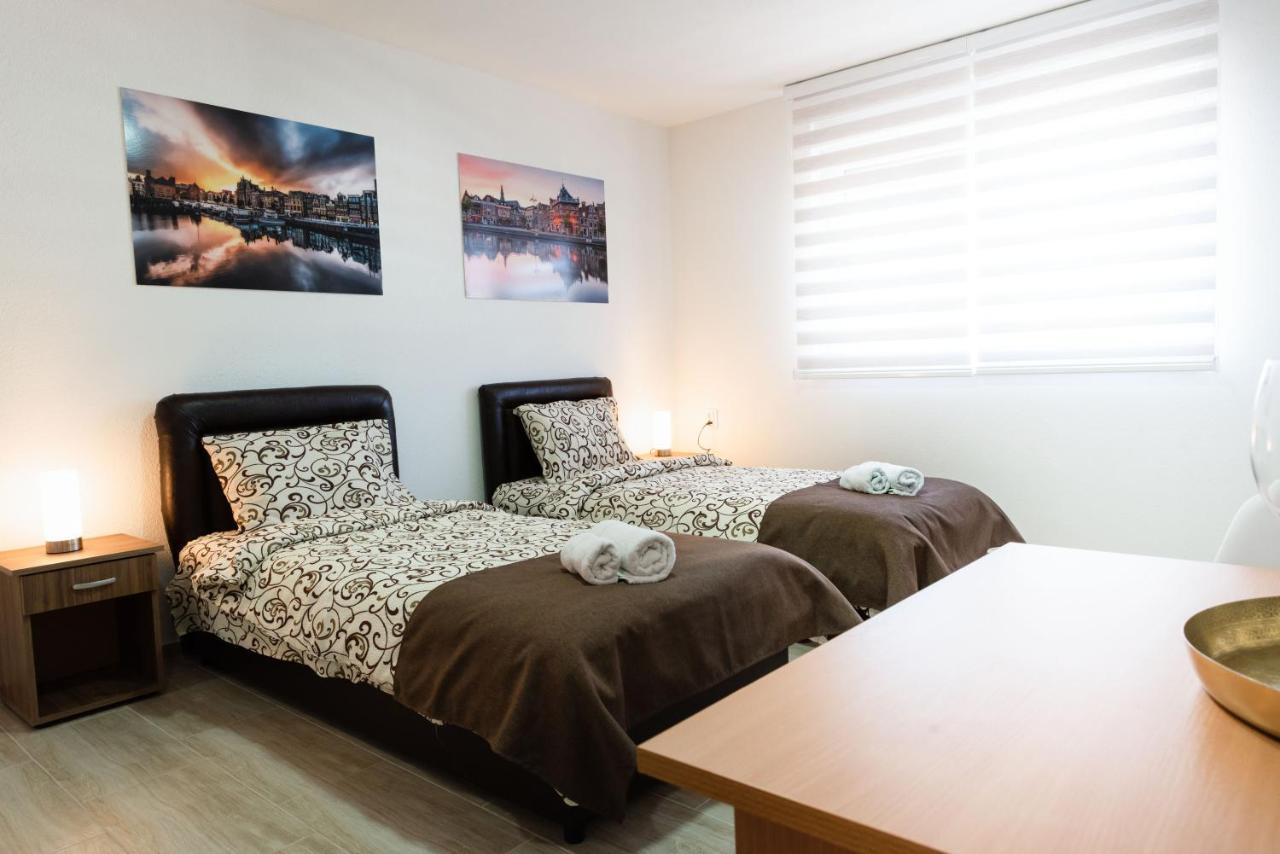 Apartmani Centar Lux New Zrenjanin Ngoại thất bức ảnh